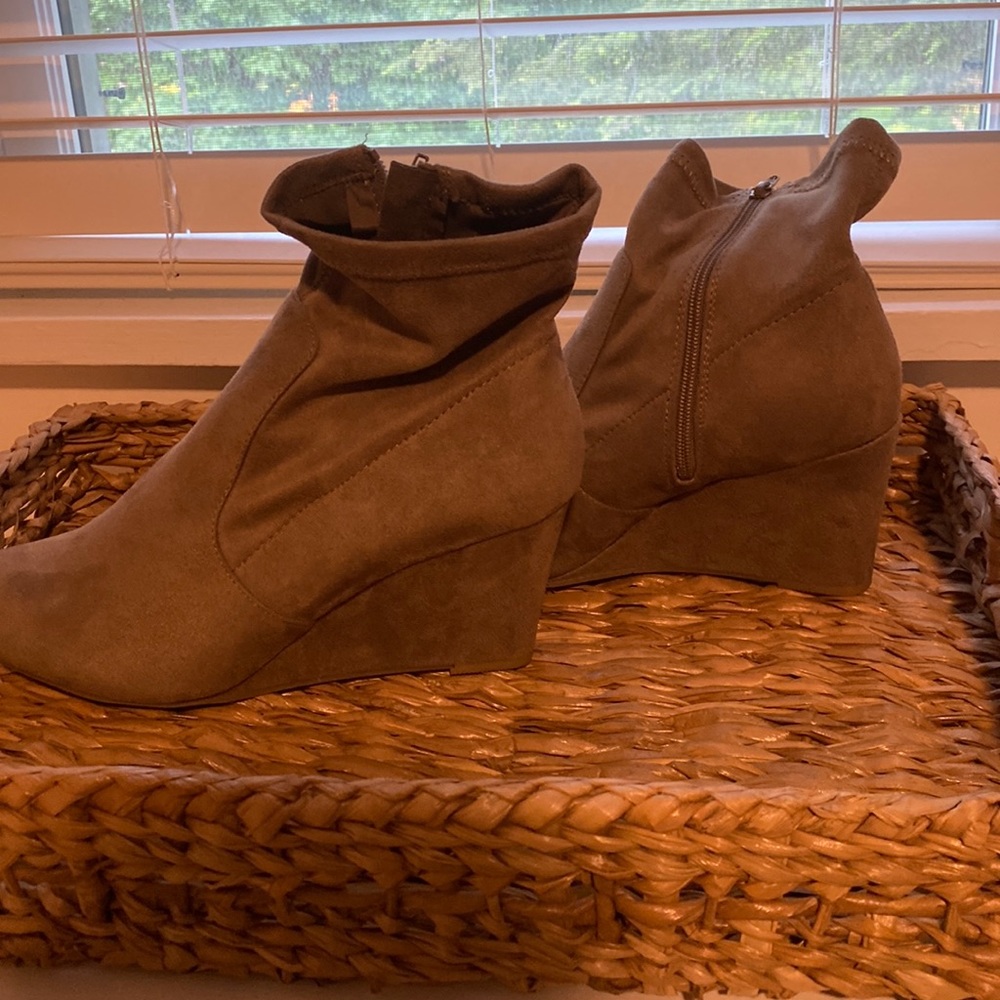 New With Sticker: 11W Lane Bryant Booties